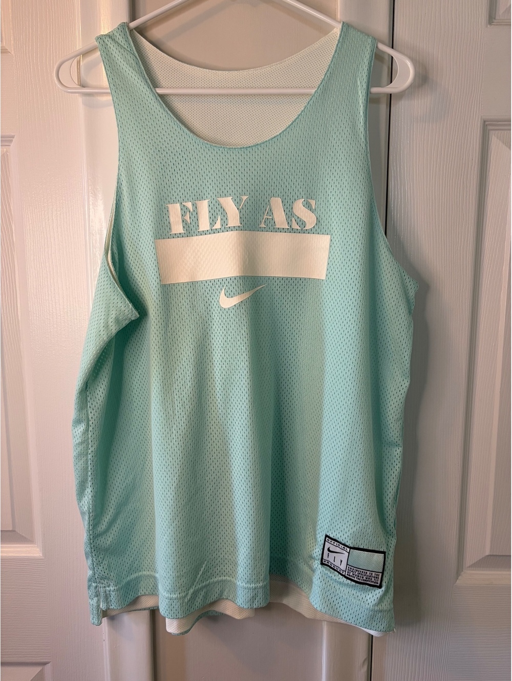 Nike "Fly As"  Women's Reversible Mesh Basketball Tank Top Mint  - Large